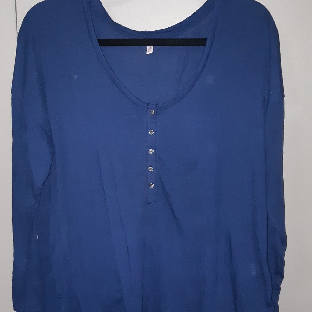2/20 Henley sleep shirt